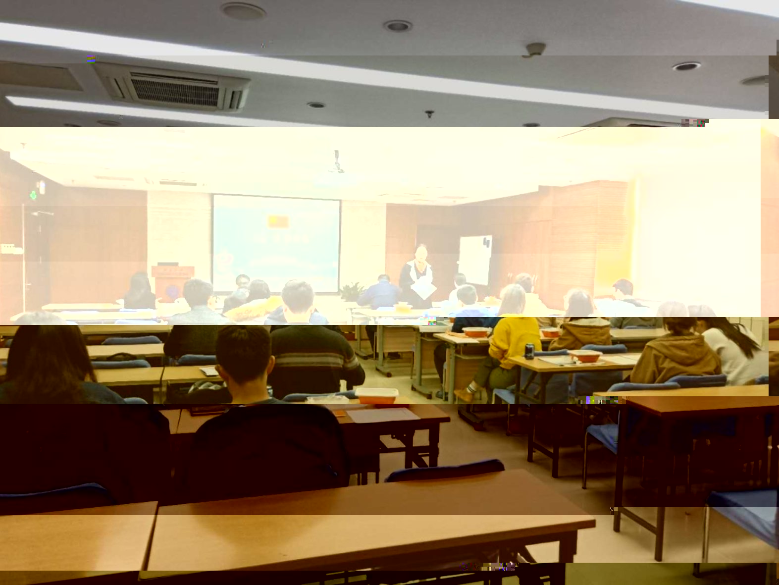C:\Users\CCME-學工小朋友\Desktop\05a7ec0a96fdd2a4a80c7bfd85a2293.jpg